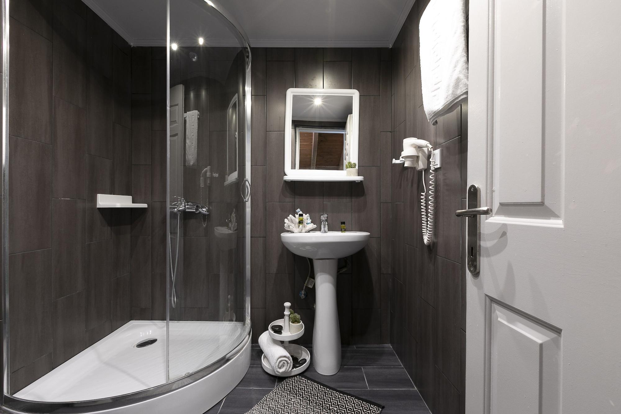 Nimfi Hotel, Skiathos 酒店 3*