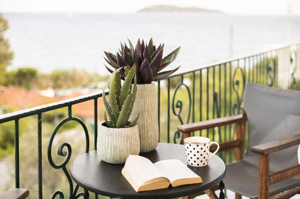 Nimfi Hotel, Skiathos