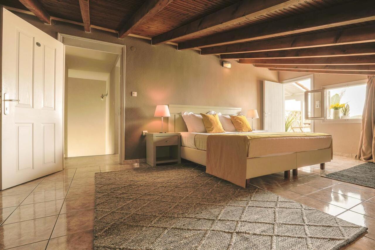 Nimfi Hotel, Skiathos 酒店 Megali Ammos (Skiathos)
