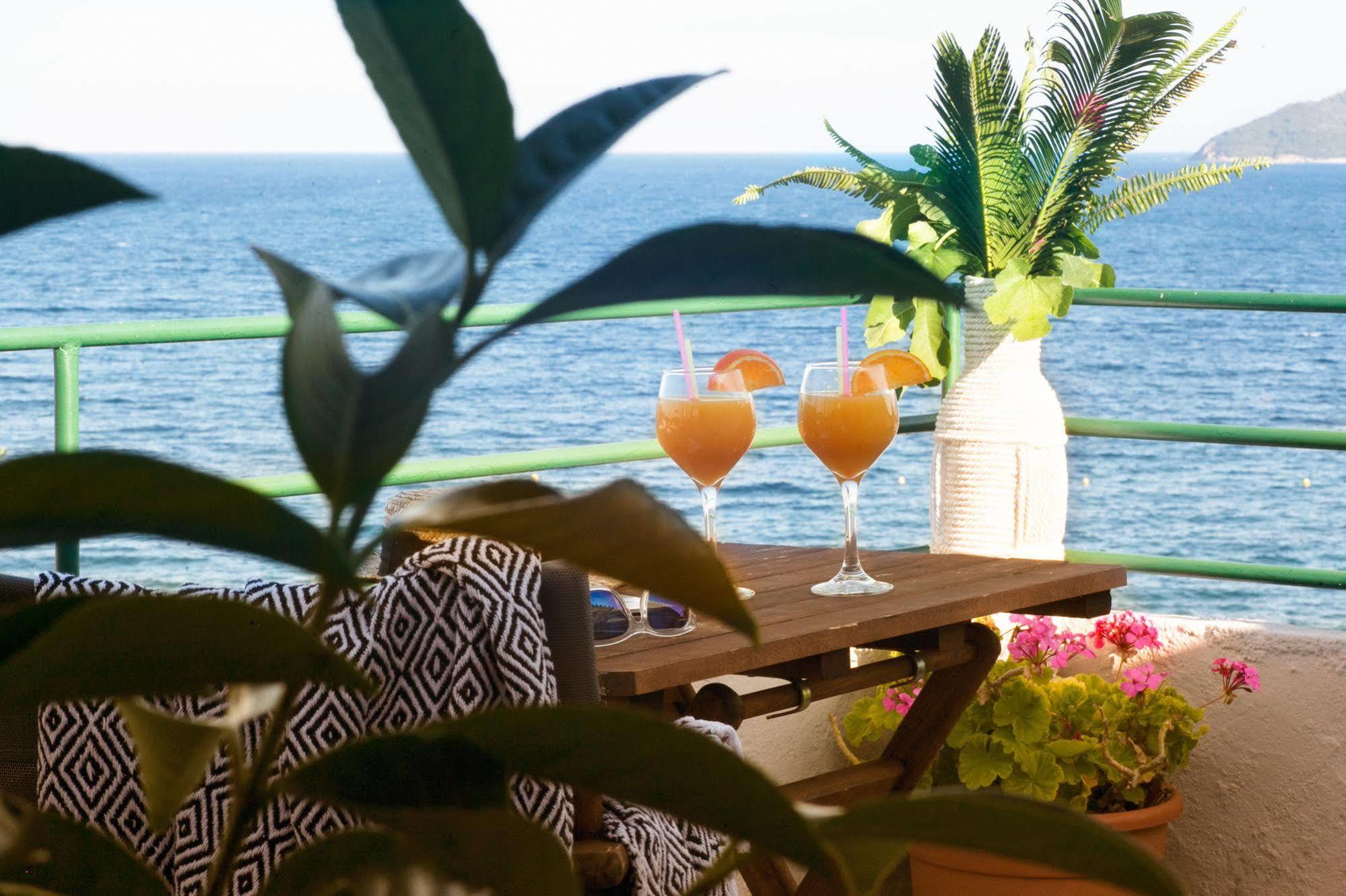 Nimfi Hotel, Skiathos Megali Ammos (Skiathos)